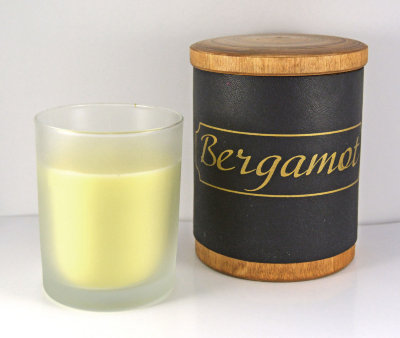 Ароматическая свеча PREMIUM с маслом бергамота 