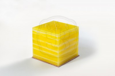 Свеча интерьерная куб Лимон Большая многофитильная 5 фитильная свеча залитая слоями.