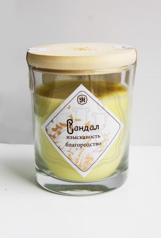 Ароматическая свеча из соевого воска с эфирным маслом сандала